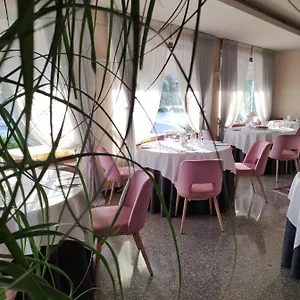 https://ristorante-locanda-dussin.hotelinveneto.com