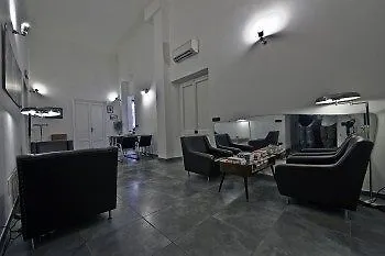 Mr Frills Hotel Rome